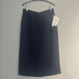 Chic Dark Blue Midi Skirt for Women Size 8